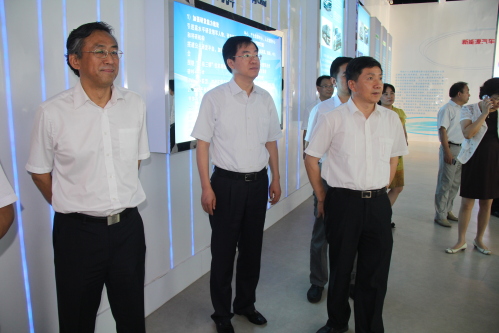 中国科协国际部部长海智办主任张建生一行来盐城调研海智工作